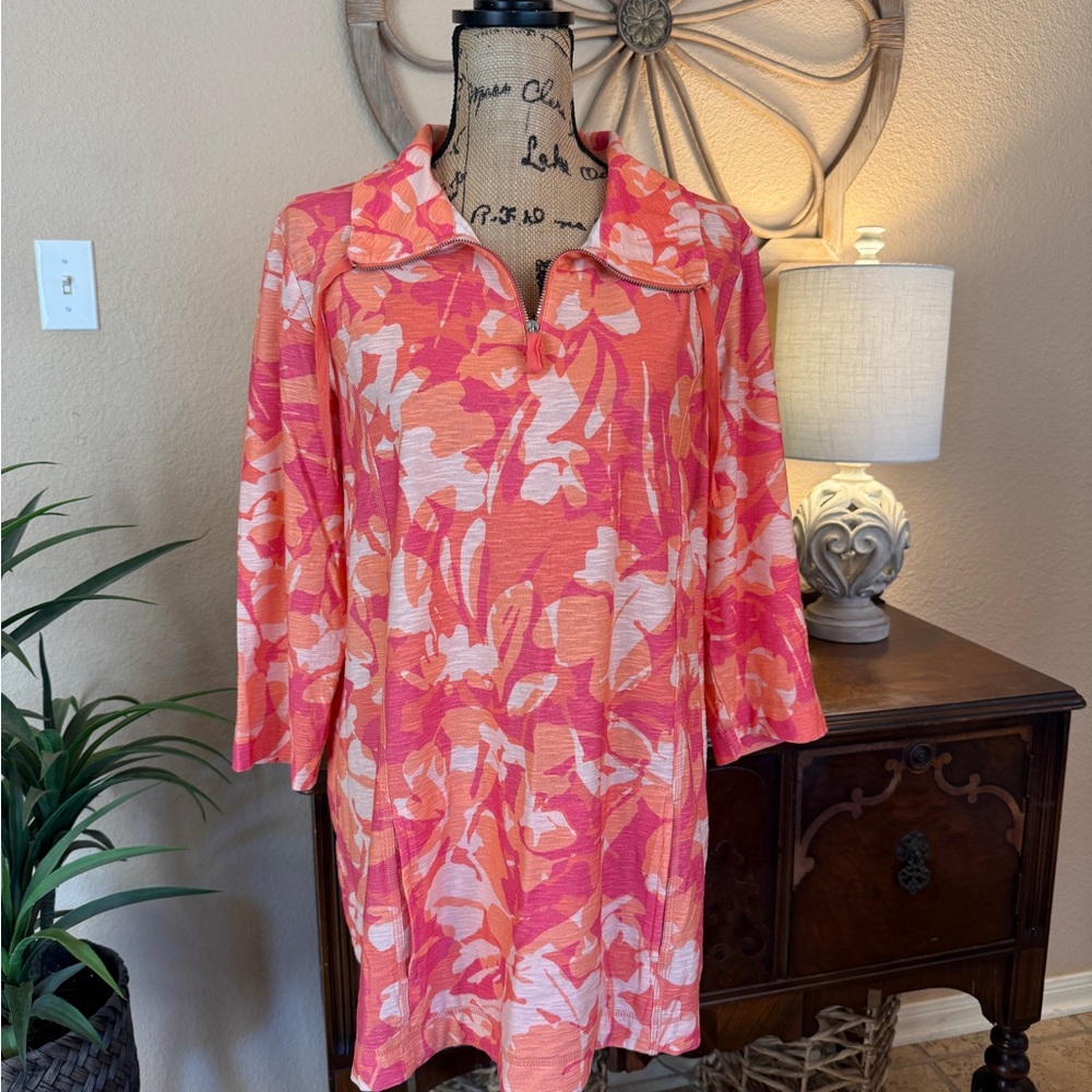 Chico’s Weekends Tropical Floral Pink and Orange Tunic Top - Picture 5 of 16